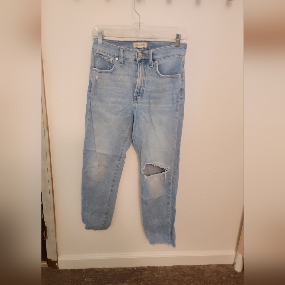 Madewell The Perfect Vintage Jeans with Ripped Knee